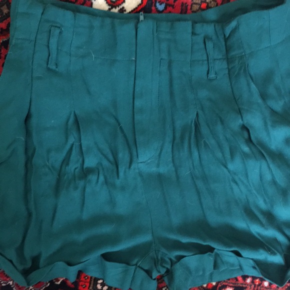 Sparkle & fade urban outfitters paper bag shorts - Picture 5 of 5